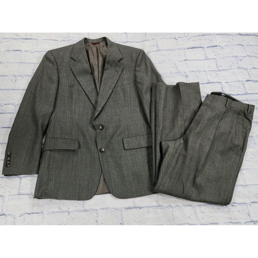 Hart Schaffner Marx Suit SZ 44 Pants 34X30 Gray Plaid Heritage Plus VINTAGE USA